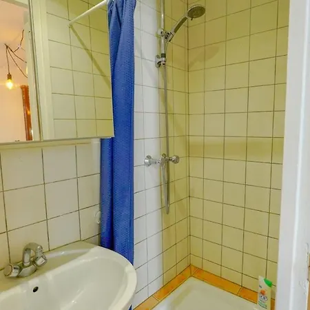 7 Sunny Hideaway Place Des Vosges Paris